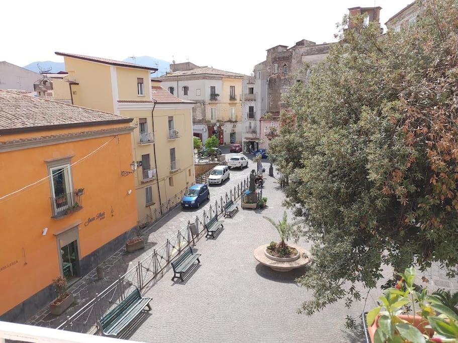 Ercole Luxury Flat Apartamento Sessa Aurunca Exterior foto